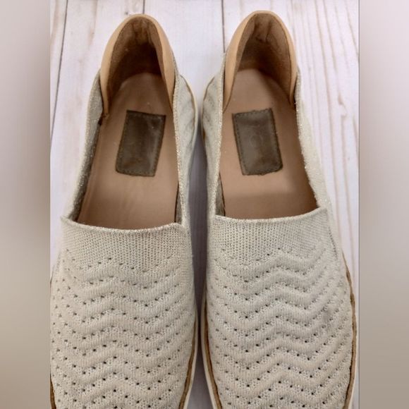 UGG Sammy Chevron Metallic Knit Slip-on Sneakers in Oyster Beige, size 8 - Picture 3 of 16
